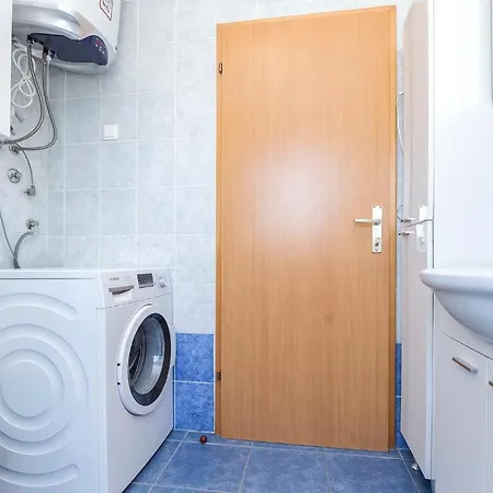 Branko B4 Apartman *